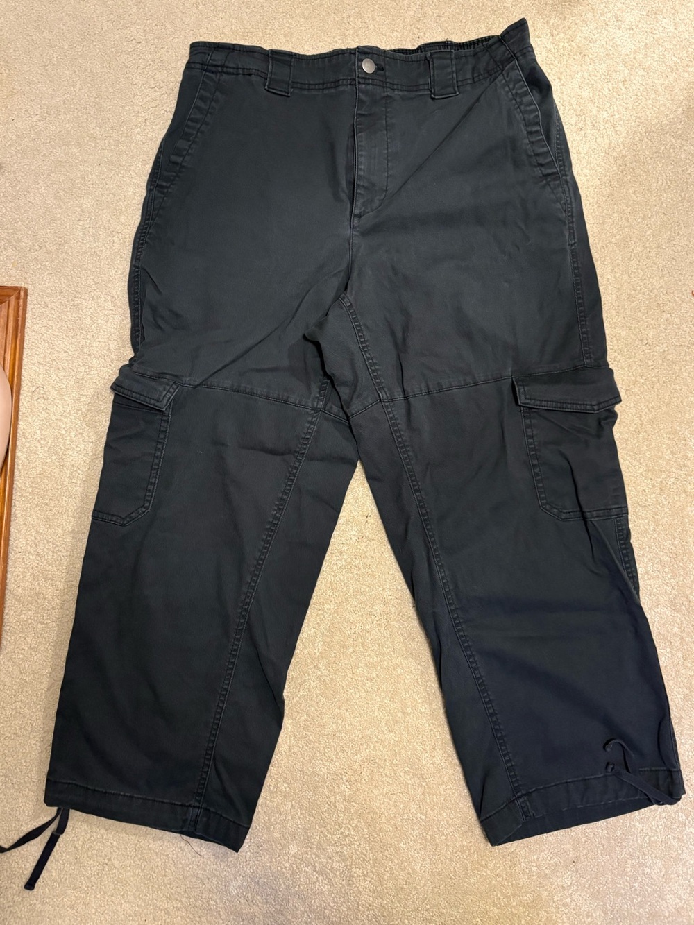 Old Navy Black Cotton Blend Cropped Cargo Pants